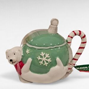 Puppy with Christmas Ornament Ceramic Mug With Topper Lid 18oz